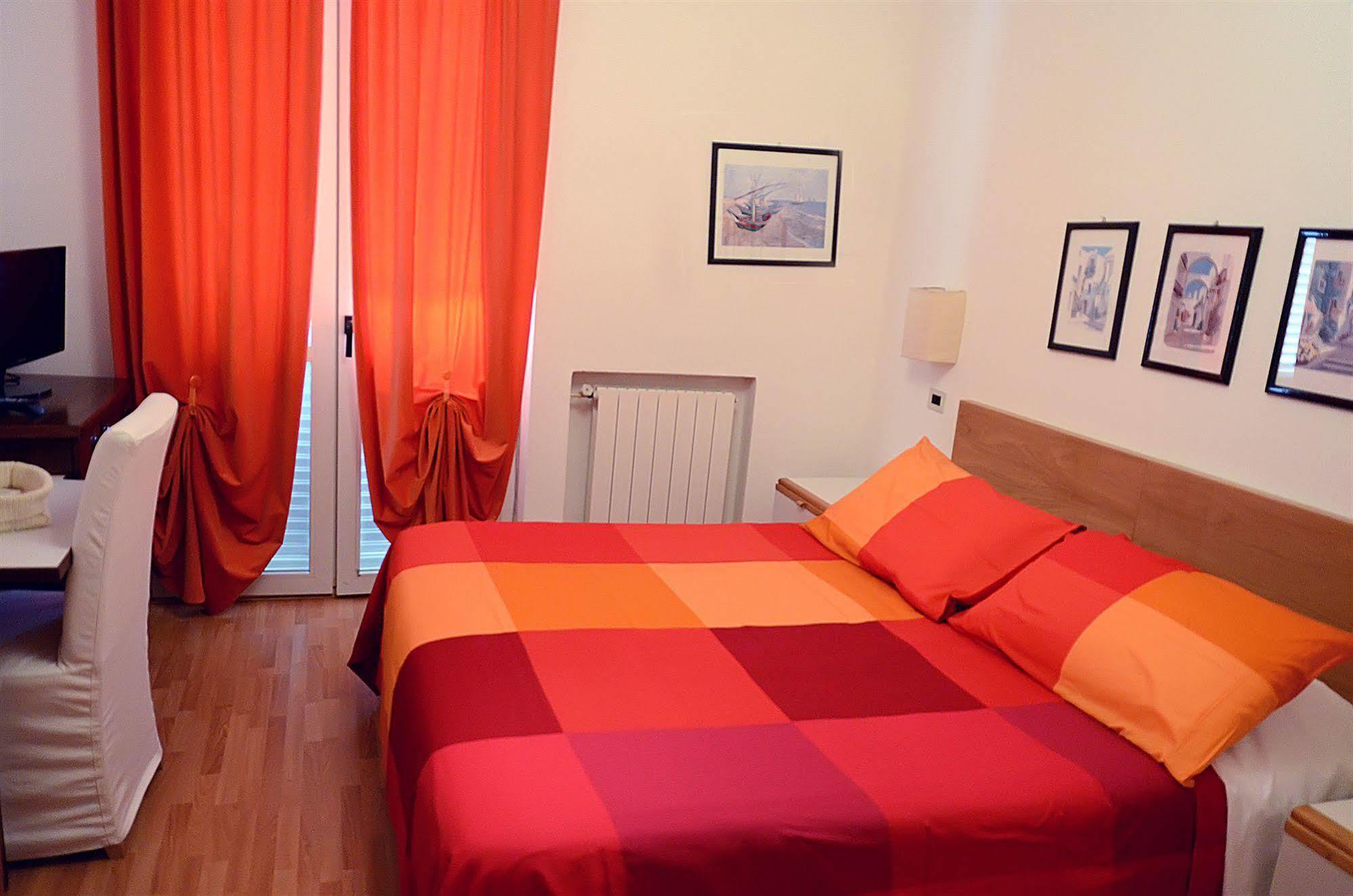 Hotel Kinda 3*